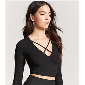 Sold❗️Women’s crop, long sleeve, knit top, Medium